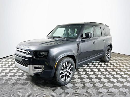 2025 Land Rover Defender 110 P300