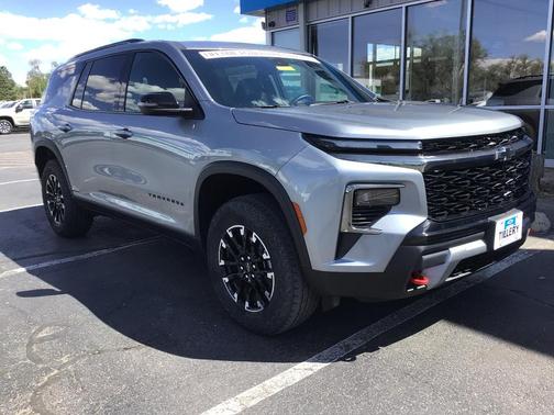 Gray 2025 Chevrolet Traverse Z71