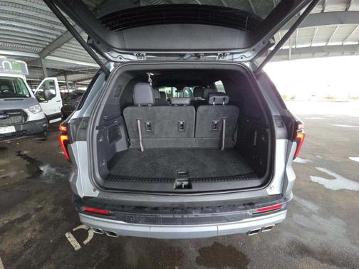 Gray 2025 Chevrolet Traverse Z71