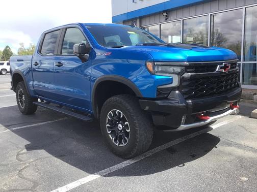 Blue 2022 Chevrolet Silverado 1500 ZR2