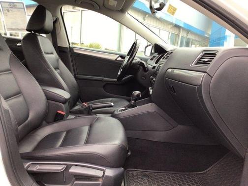 2016 Volkswagen Jetta 1.4T SE w/ Connectivity