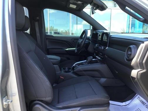 Sterling Gray Metallic 2024 Chevrolet Colorado Trail Boss