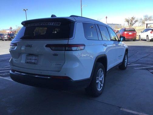 2023 Jeep Grand Cherokee L Laredo
