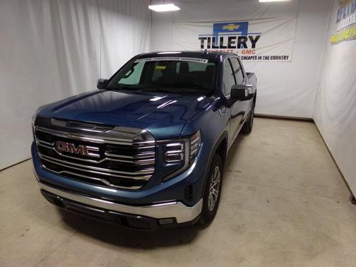 2024 GMC Sierra 1500 SLT