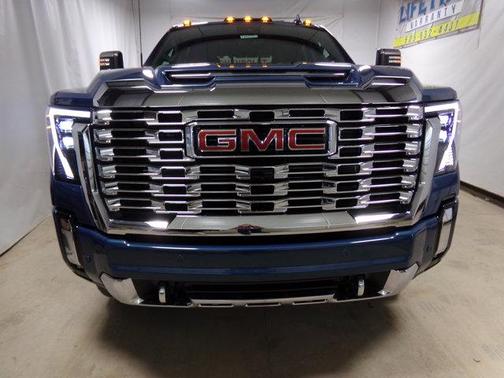 2025 GMC Sierra 2500 Denali