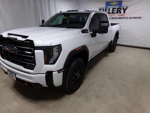 2026 GMC Sierra 2500 AT4