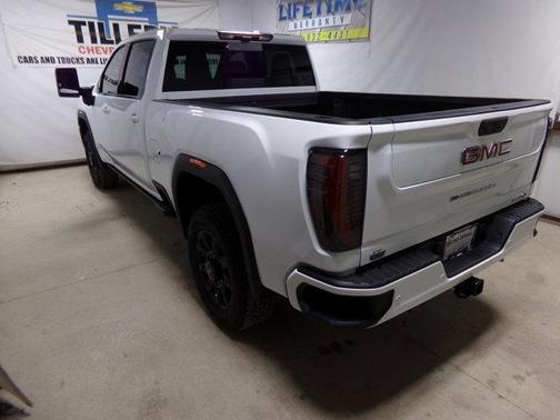 2026 GMC Sierra 2500 AT4