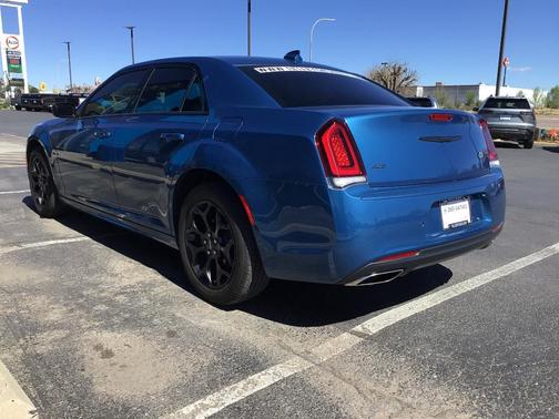 Frostbite 2023 Chrysler 300 Touring L