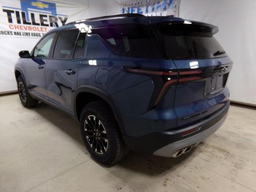 Lakeshore Blue Metallic 2026 Chevrolet Traverse Z71