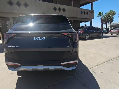Ebony Black 2026 Kia Sportage LX
