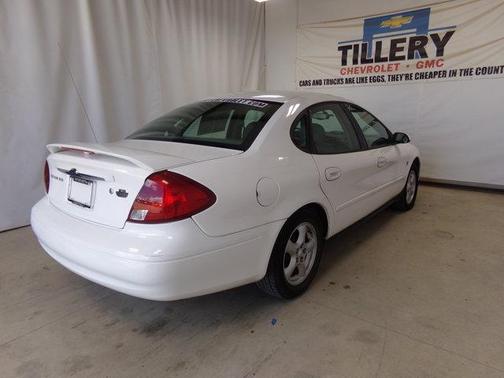 2002 Ford Taurus SES