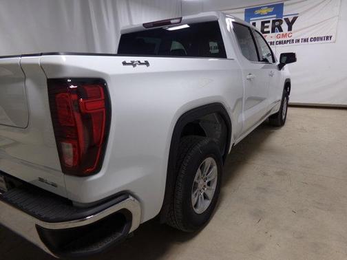 2025 GMC Sierra 1500 SLE