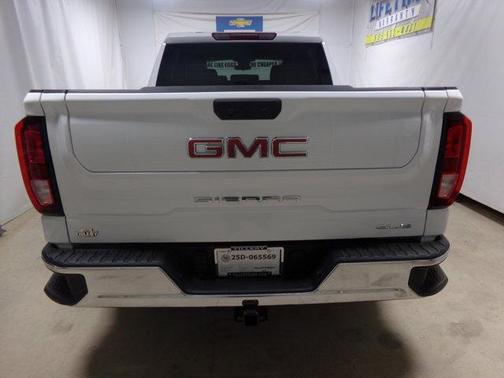 2025 GMC Sierra 1500 SLE