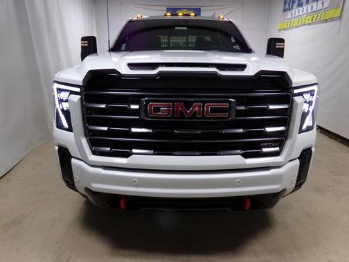 2025 GMC Sierra 2500 AT4