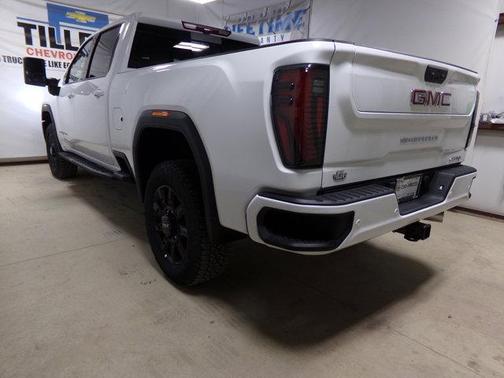 2025 GMC Sierra 2500 AT4