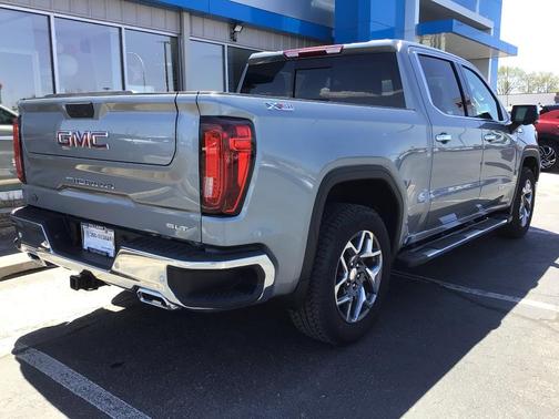 Sterling 2026 GMC Sierra 1500 SLT