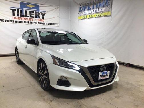 2020 Nissan Altima 2.0 SR