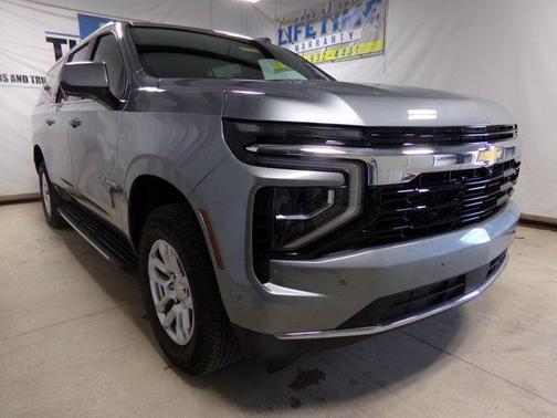 2025 Chevrolet Suburban LS