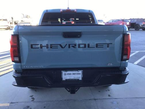 Metallic 2026 Chevrolet Colorado Z71