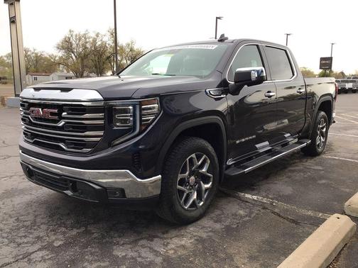 2022 GMC Sierra 1500 SLT