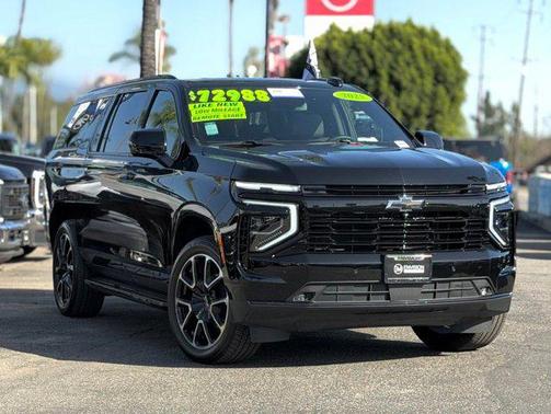 2025 Chevrolet Suburban RST