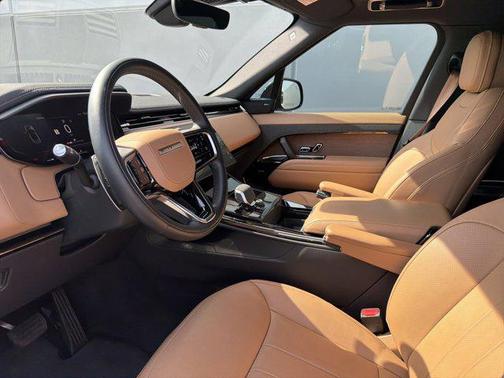 2024 Land Rover Range Rover Sport SE