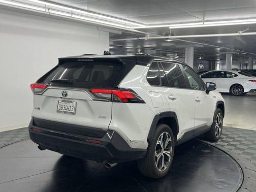2024 Toyota RAV4 Prime XSE
