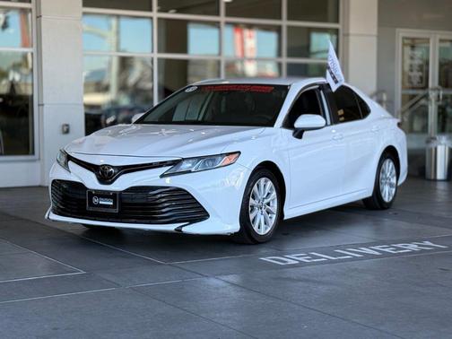2019 Toyota Camry LE