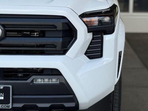 Ice 2026 Toyota Tacoma SR5