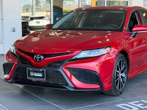 2024 Toyota Camry SE
