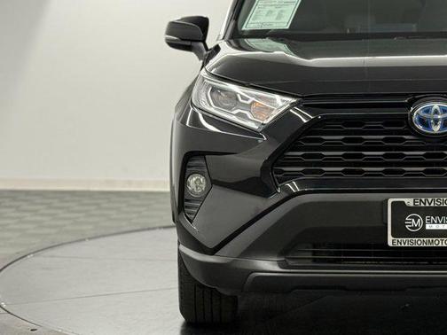2019 Toyota RAV4 Hybrid XLE