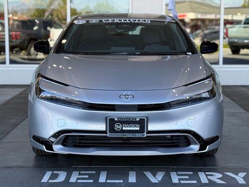 2025 Toyota Prius XLE
