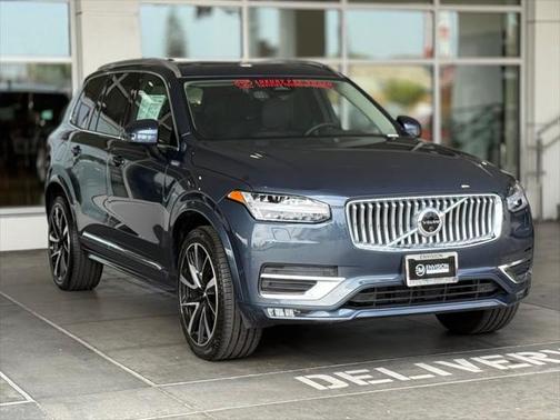 2024 Volvo XC90 B5 Plus Bright Theme