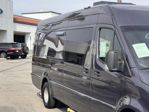 2020 Mercedes-Benz Sprinter 4500 High Roof V6