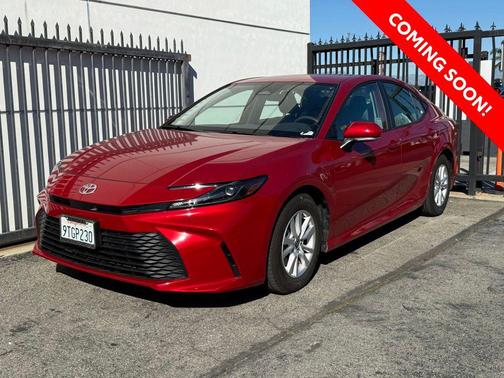 2025 Toyota Camry LE