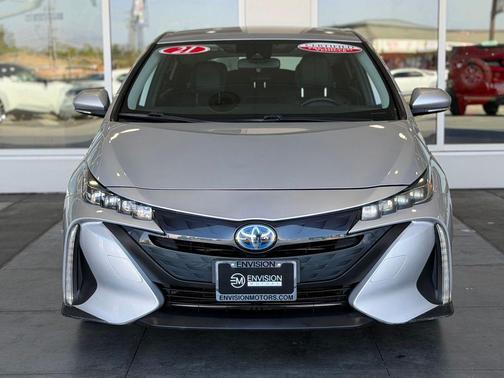 Classic Silver Metallic 2021 Toyota Prius Prime XLE
