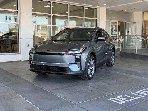 Overcast 2026 Toyota C-HR XSE