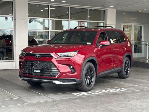 Ruby Flare Pearl 2026 Toyota Grand Highlander Hybrid Platinum MAX