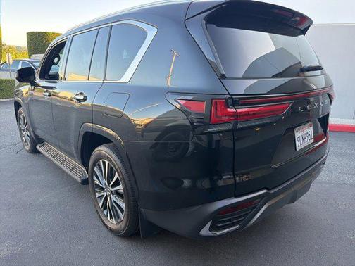 2024 Lexus LX 600 Premium