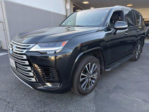 2024 Lexus LX 600 Premium