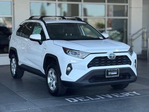 2021 Toyota RAV4 Hybrid XLE