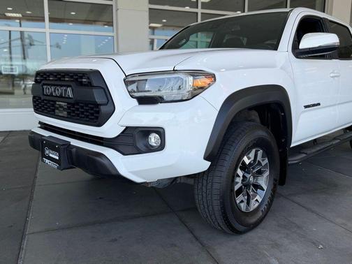 Ice Cap 2023 Toyota Tacoma TRD Sport