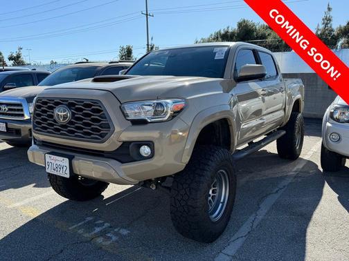2020 Toyota Tacoma TRD Sport