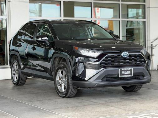 2022 Toyota RAV4 Hybrid LE