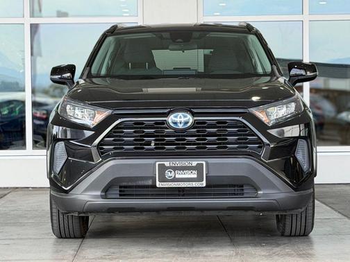 2022 Toyota RAV4 Hybrid LE