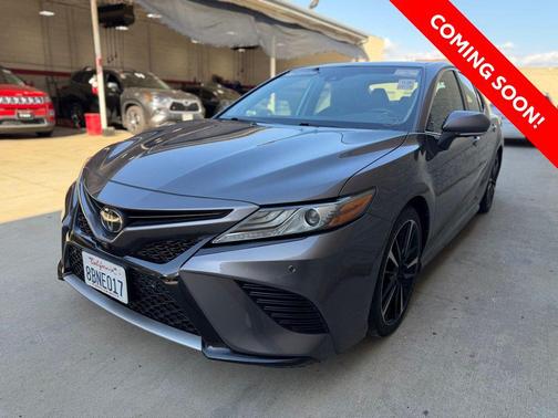 Predawn Gray Mica 2018 Toyota Camry XSE