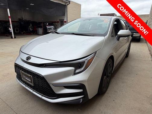 Classic Silver Metallic 2025 Toyota Corolla SE