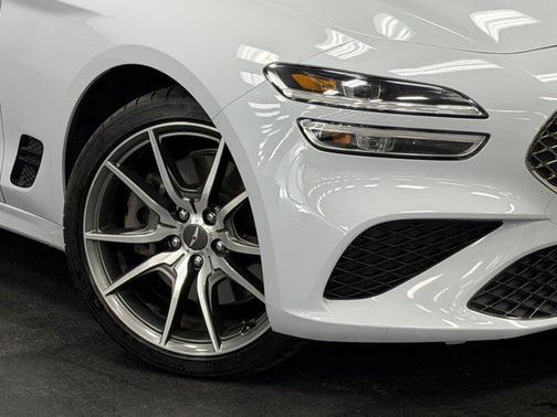 2022 Genesis G70 3.3T RWD