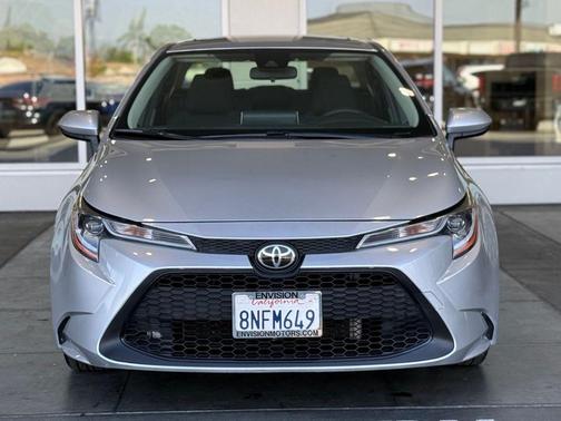 Classic Silver Metallic 2020 Toyota Corolla LE