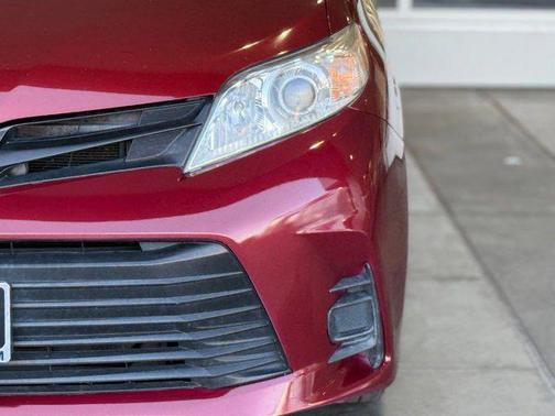 2018 Toyota Sienna SE